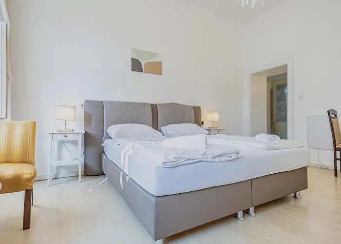 Beautiful 1br Retreat Close To Wiener Stadthalle Viena