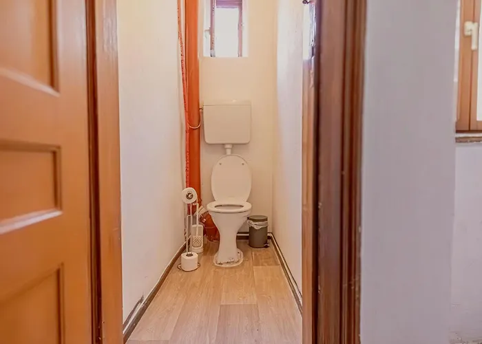 Beautiful 1br Retreat Close To Wiener Stadthalle Apartamento *